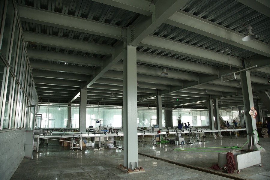 引領(lǐng)醋廠建設新篇章,山西鋼結(jié)構(gòu)生產(chǎn)廠家專業(yè)承建醋廠廠房與車間